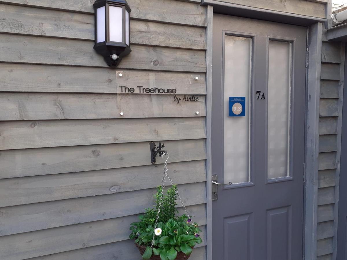 The Treehouse By Airlie Apartment Nairn Exterior foto