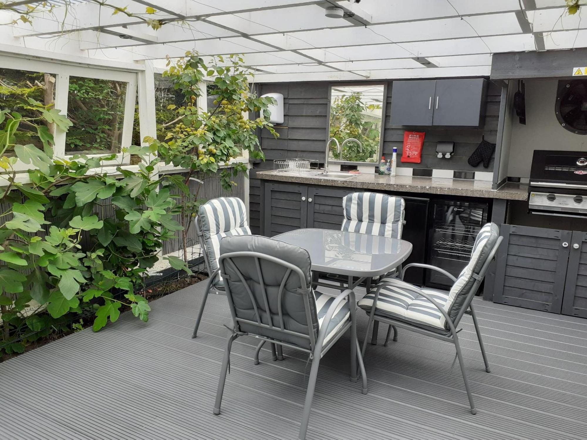 The Treehouse By Airlie Apartment Nairn Exterior foto