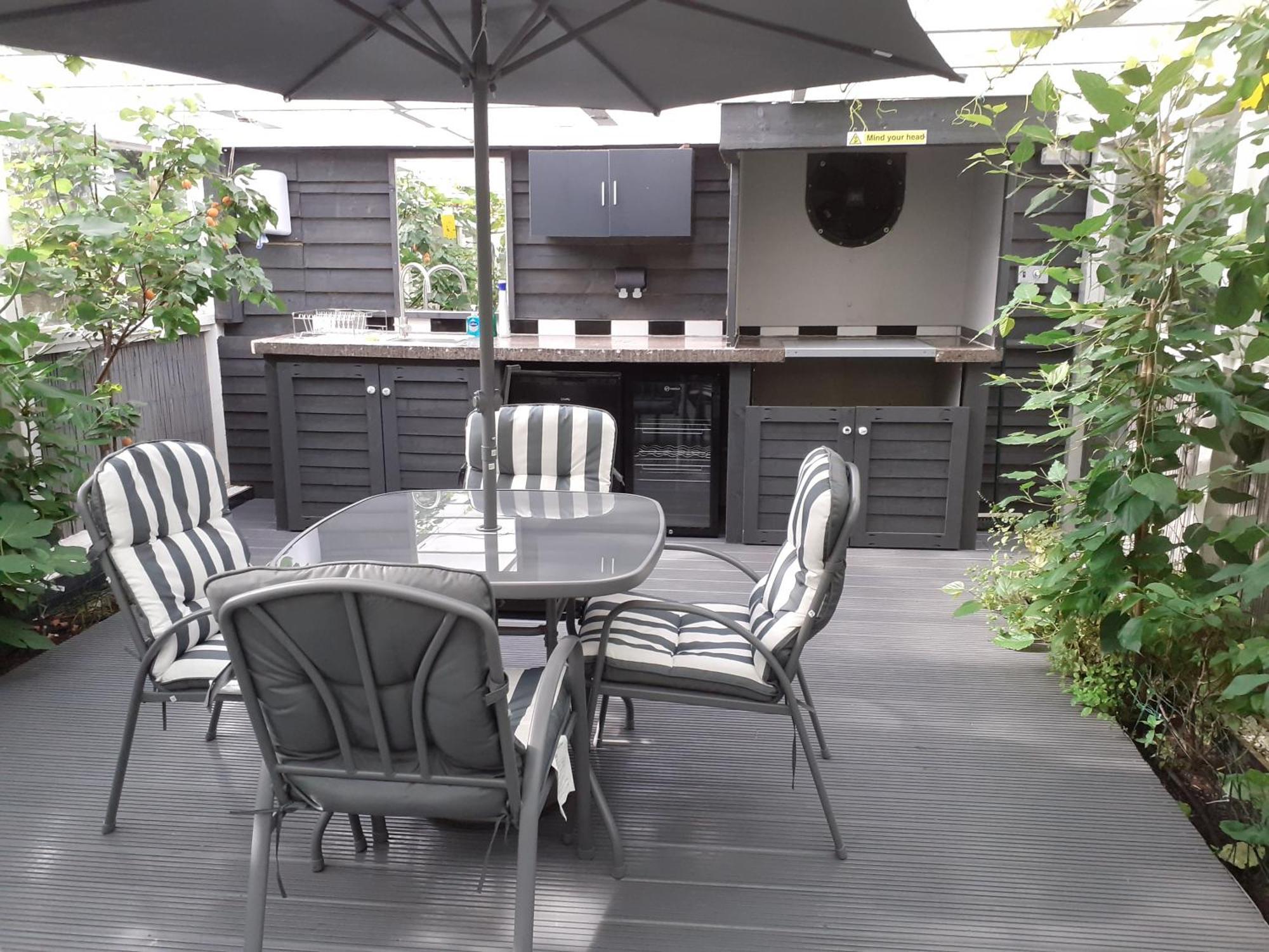 The Treehouse By Airlie Apartment Nairn Exterior foto